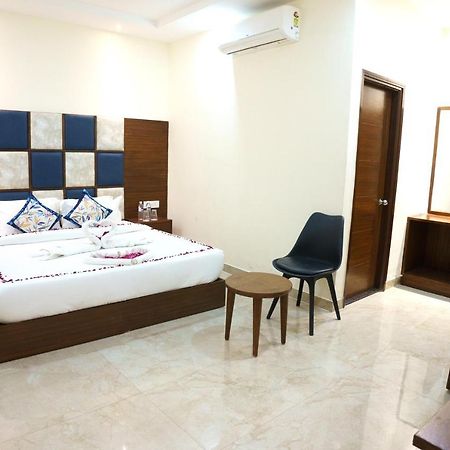 Hotel Vihaan Residency Zirakpur Εξωτερικό φωτογραφία