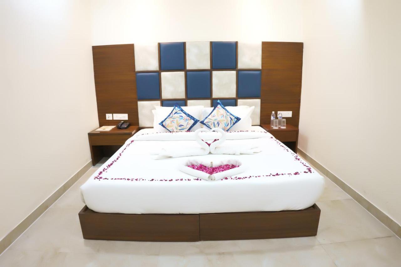 Hotel Vihaan Residency Zirakpur Εξωτερικό φωτογραφία