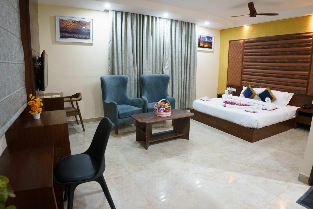 Hotel Vihaan Residency Zirakpur Εξωτερικό φωτογραφία